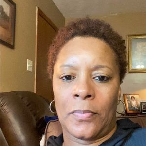 Meet your Posher, Vivian